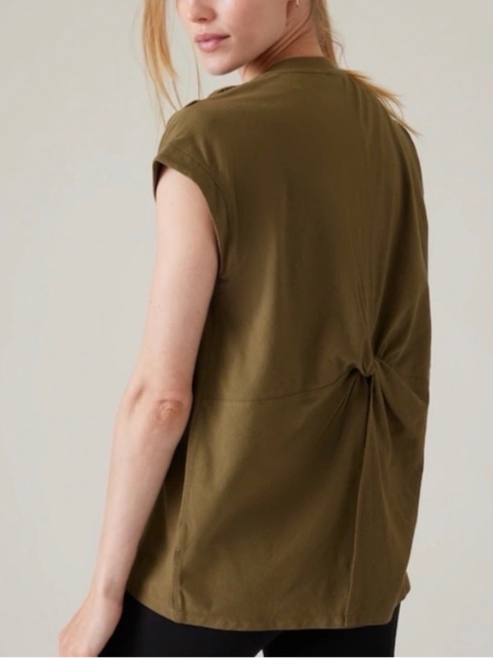 Athleta Outbound Twist Tee in Olive